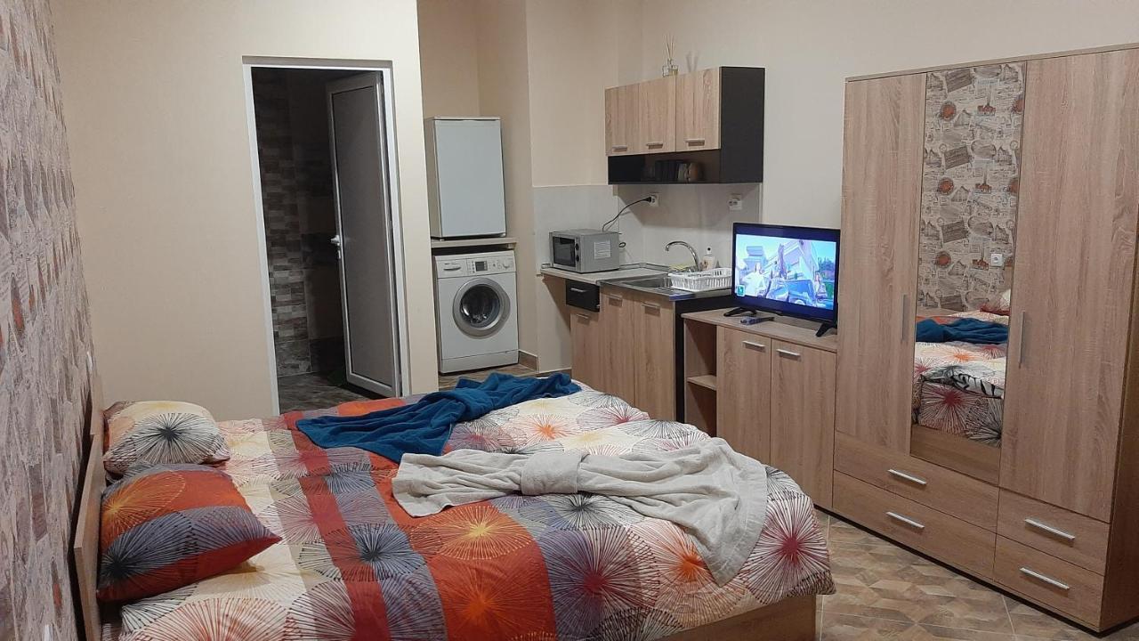 Art Apartment Сливен Екстериор снимка